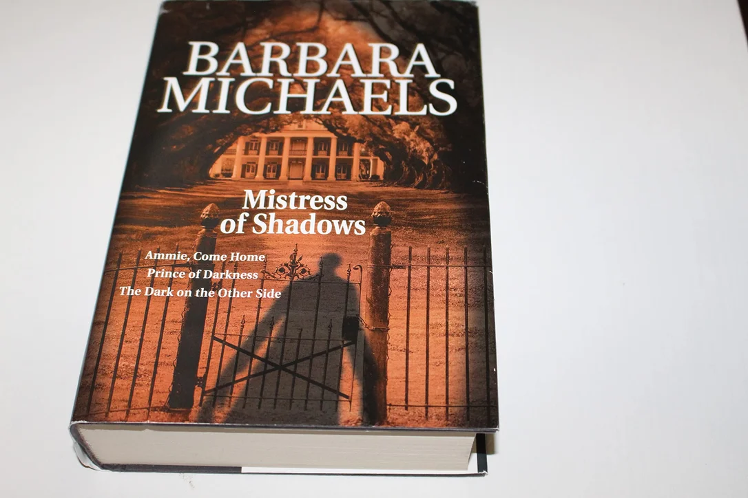 roundaboutbookstore-11781722